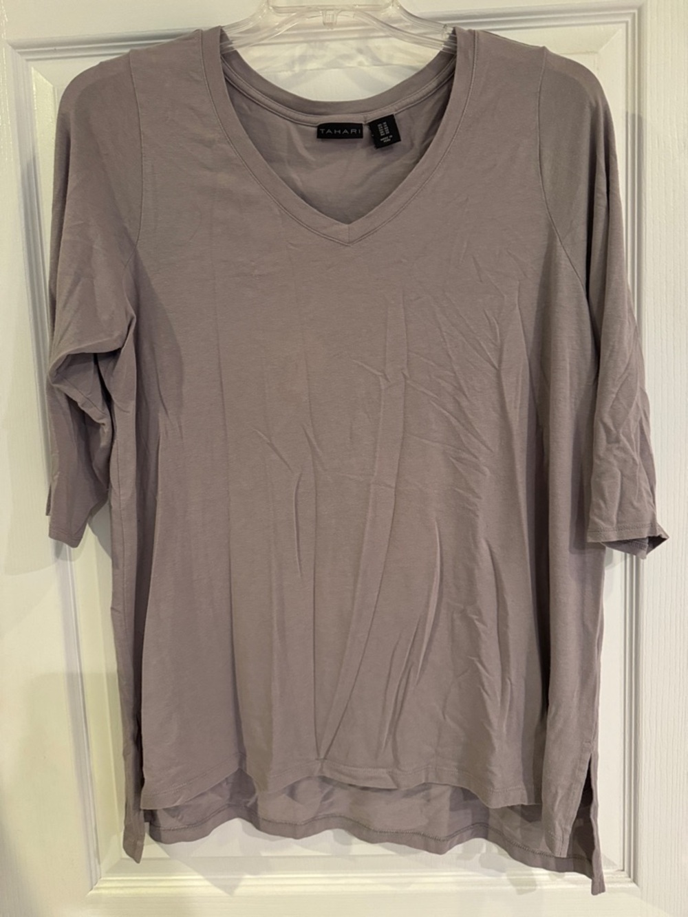 Tahari Light Taupe V-Neck 3/4 Sleeve Tee